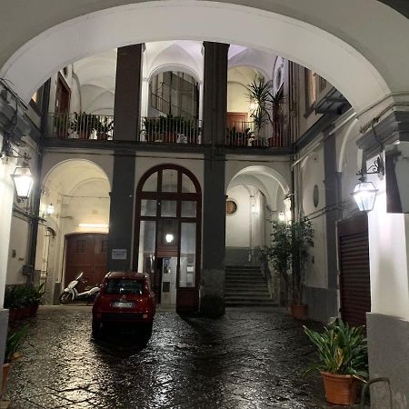 I Gironi Di Dante Apartment Napoli Ngoại thất bức ảnh