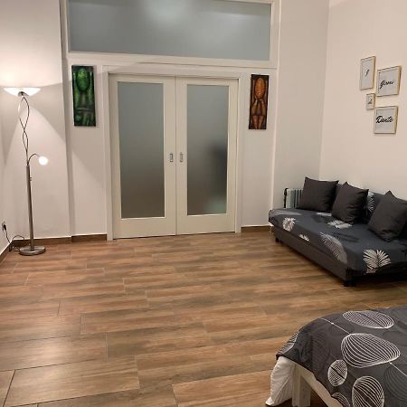 I Gironi Di Dante Apartment Napoli Ngoại thất bức ảnh