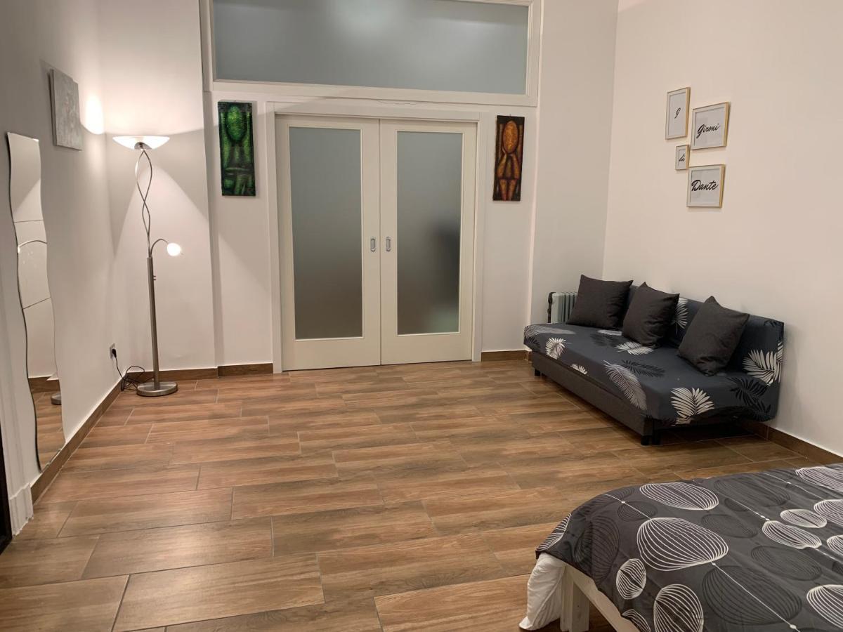 I Gironi Di Dante Apartment Napoli Ngoại thất bức ảnh